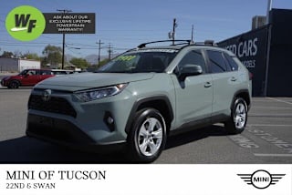 2019 Toyota RAV4 XLE JTMW1RFV8KD502832 2019 Toyota RAV4 XLE