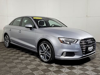 2017 Audi A3 2.0T quattro Premium WAUB8GFF8H1025253 2017 Audi A3 2.0T quattro Premium