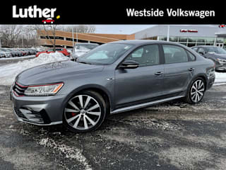 2018 Volkswagen Passat 1VWJM7A35JC038427 2018 Volkswagen Passat