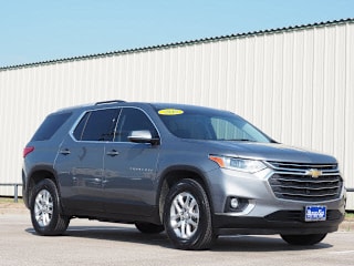 2018 Chevrolet Traverse LT Cloth 1GNERGKW2JJ264801 2018 Chevrolet Traverse LT Cloth