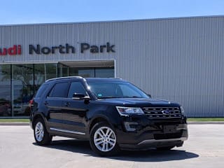 2017 Ford Explorer XLT 1FM5K7D81HGA25335 2017 Ford Explorer XLT