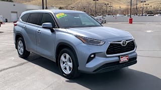 2021 Toyota Highlander LE 5TDBZRBH4MS056466 2021 Toyota Highlander LE