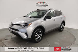 2018 Toyota RAV4 LE JTMBFREV4JJ213562 2018 Toyota RAV4 LE