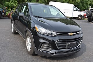 2019 Chevrolet Trax LS 3GNCJKSB4KL389145 2019 Chevrolet Trax LS