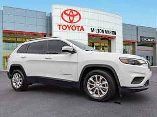 2019 Jeep Cherokee Latitude 1C4PJLCBXKD278510 2019 Jeep Cherokee Latitude