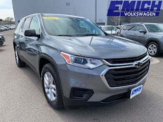 2018 Chevrolet Traverse LS 1GNEVFKWXJJ158635 2018 Chevrolet Traverse LS