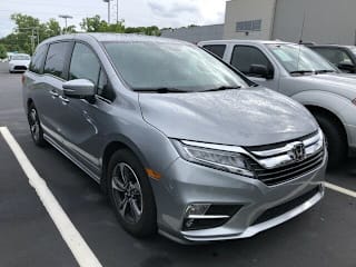 2018 Honda Odyssey Touring 5FNRL6H88JB069100 2018 Honda Odyssey Touring