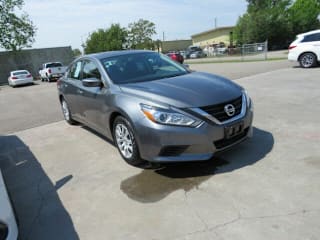 2017 Nissan Altima 2.5 S 1N4AL3AP2HN330932 2017 Nissan Altima 2.5 S