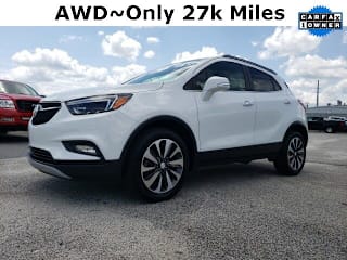 2017 Buick Encore Essence KL4CJGSB5HB196366 2017 Buick Encore Essence