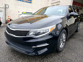 2016 Kia Optima 5XXGT4L19GG011833 2016 Kia Optima