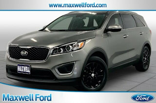 2016 Kia Sorento LX 5XYPG4A31GG145305 2016 Kia Sorento LX