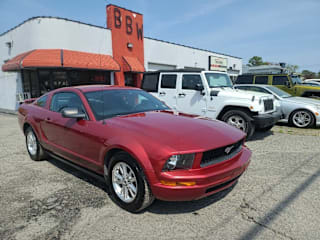 2006 Ford Mustang V6 Deluxe 1ZVFT80N565250323 2006 Ford Mustang V6 Deluxe
