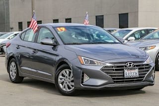 2019 Hyundai Elantra SE KMHD74LF2KU872577 2019 Hyundai Elantra SE