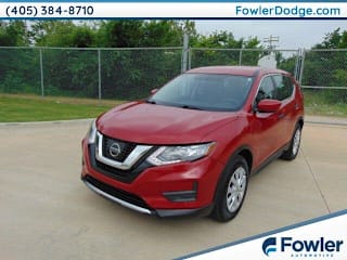 2017 Nissan Rogue S 5N1AT2MT4HC870982 2017 Nissan Rogue S