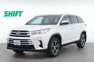 2019 Toyota Highlander LE 5TDZARFHXKS046697 2019 Toyota Highlander LE