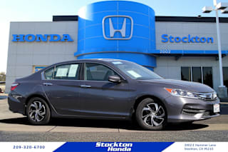 2017 Honda Accord LX 1HGCR2F33HA111486 2017 Honda Accord LX