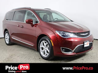 2017 Chrysler Pacifica Touring-L Plus 2C4RC1EG3HR555052 2017 Chrysler Pacifica Touring-L Plus