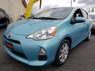 2014 Toyota Prius c Three JTDKDTB32E1078934 2014 Toyota Prius c Three