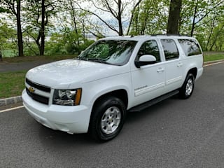2011 Chevrolet Suburban LT 1500 1GNSKJE32BR116818 2011 Chevrolet Suburban LT 1500