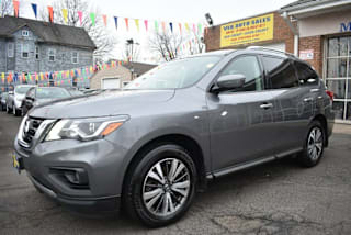 2017 Nissan Pathfinder 5N1DR2MM7HC906443 2017 Nissan Pathfinder