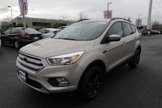 2018 Ford Escape SE 1FMCU9GD4JUB13406 2018 Ford Escape SE