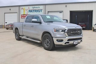 2019 Ram Pickup 1500 1C6SRFRT5KN653645 2019 Ram Pickup 1500