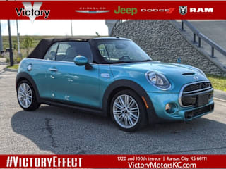 2017 MINI Convertible Cooper S WMWWG9C52H3C22910 2017 MINI Convertible Cooper S