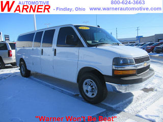 2017 Chevrolet Express Passenger 1GAZGPFG6H1220161 2017 Chevrolet Express Passenger