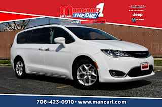2018 Chrysler Pacifica 2C4RC1FGXJR116631 2018 Chrysler Pacifica