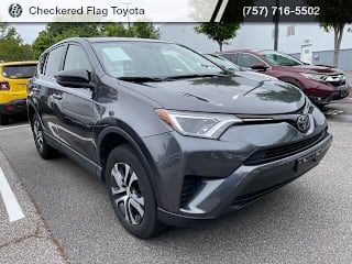 2018 Toyota RAV4 LE JTMZFREV7JJ739389 2018 Toyota RAV4 LE