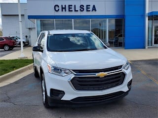 2019 Chevrolet Traverse LS 1GNERFKW4KJ166008 2019 Chevrolet Traverse LS