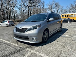 2012 Toyota Sienna 5TDXK3DC0CS208329 2012 Toyota Sienna