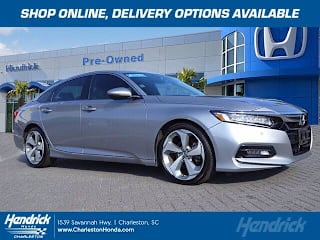 2018 Honda Accord Touring 1HGCV2F99JA017473 2018 Honda Accord Touring