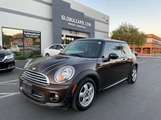 2011 MINI Cooper WMWSU3C55BT253285 2011 MINI Cooper