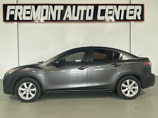 2011 Mazda Mazda3 i Touring JM1BL1VF7B1378803 2011 Mazda Mazda3 i Touring
