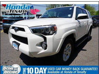 2017 Toyota 4Runner SR5 JTEBU5JR4H5468587 2017 Toyota 4Runner SR5