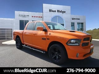 2017 Ram Pickup 1500 1C6RR7MT4HS562484 2017 Ram Pickup 1500