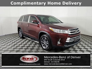 2019 Toyota Highlander XLE 5TDJZRFHXKS961720 2019 Toyota Highlander XLE