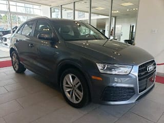 2018 Audi Q3 2.0T quattro Premium WA1ECCFS8JR017448 2018 Audi Q3 2.0T quattro Premium