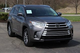 2018 Toyota Highlander 5TDJZRFH4JS902354 2018 Toyota Highlander