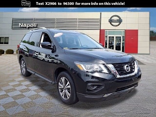 2019 Nissan Pathfinder S 5N1DR2MM7KC590257 2019 Nissan Pathfinder S