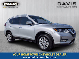 2017 Nissan Rogue SV 5N1AT2MT9HC879953 2017 Nissan Rogue SV