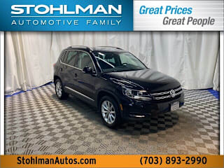2017 Volkswagen Tiguan 2.0T Wolfsburg Edition WVGRV7AX4HK005243 2017 Volkswagen Tiguan 2.0T Wolfsburg Edition