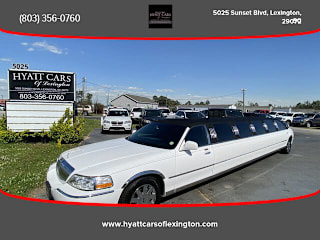2004 Lincoln Town Car Executive 1L1FM81W74Y625399 2004 Lincoln Town Car Executive