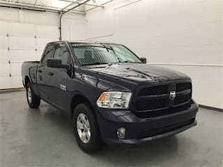2018 Ram Pickup 1500 Express 1C6RR7FGXJS212671 2018 Ram Pickup 1500 Express