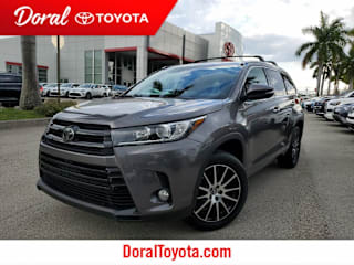 2018 Toyota Highlander SE 5TDKZRFH7JS543117 2018 Toyota Highlander SE