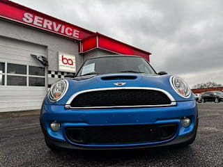 Mini cooper para niños usado on sale