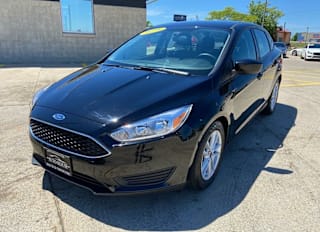 2018 Ford Focus SE 1FADP3F2XJL300898 2018 Ford Focus SE