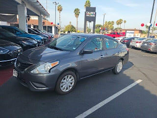 2019 Nissan Versa SV 3N1CN7AP5KL877353 2019 Nissan Versa SV