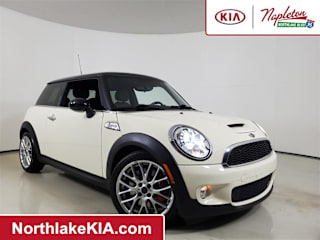 2010 MINI Cooper John Cooper Works WMWMF9C54ATF97634 2010 MINI Cooper John Cooper Works